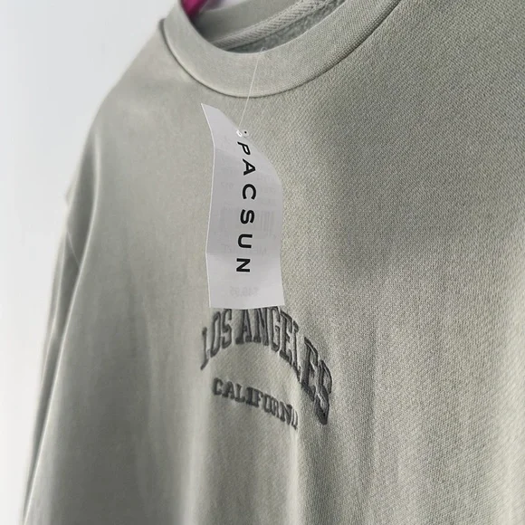 Crewneck 💚🤍 - Picture 4 of 5